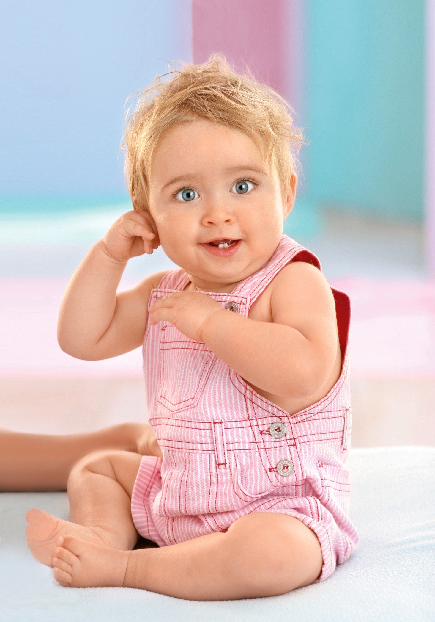 6 признаков, что режутся зубки – как помочь малышу?