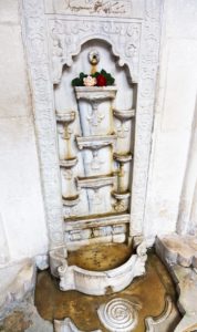 Фонтан слез. Фото: vvoe/Fotolia.com