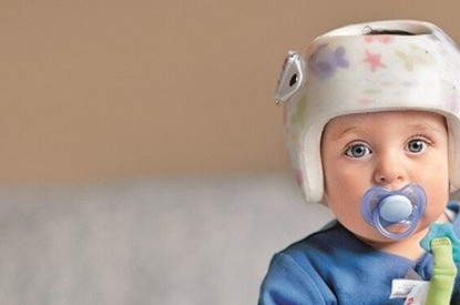 Частая проблема на пляже: ребенку попала в ухо вода