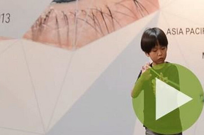 Трюки с йо-йо 6-летнего мальчика поражают воображение!