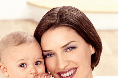 «Ручной ребенок»: почему малыш постоянно просится на руки