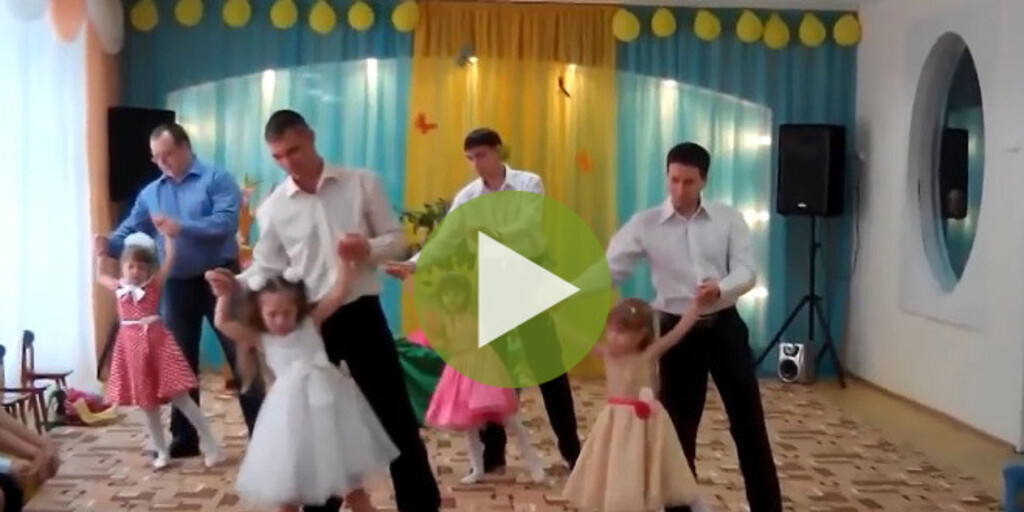 Видео: Папы танцуют с дочками — что может быть трогательнее?