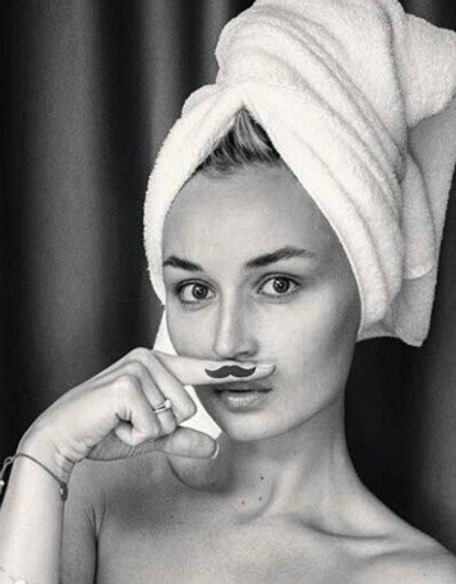 Муж Полины Гагариной выложил в сеть откровенное фото супруги