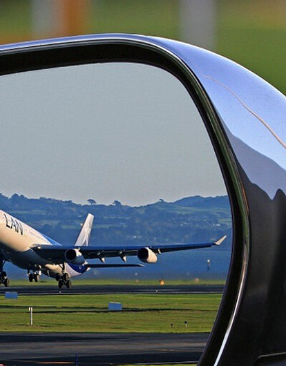 Как выгодно купить билет на самолет или поезд