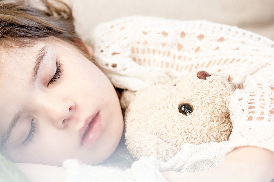 Ребенку снятся плохие сны: что делать?