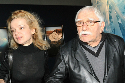 Армен Джигарханян обвиняет жену во лжи и воровстве