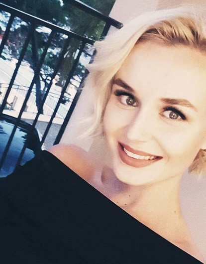 Полина Гагарина снялась обнаженной для обложки нового сингла