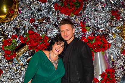 Сергей Лазарев трогательно поздравил маму с днем рождения