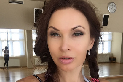 Как выглядит Эвелина Бледанс без макияжа?