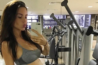 Модель Оксана Самойлова реализует план «фитоняшка-беременяшка»