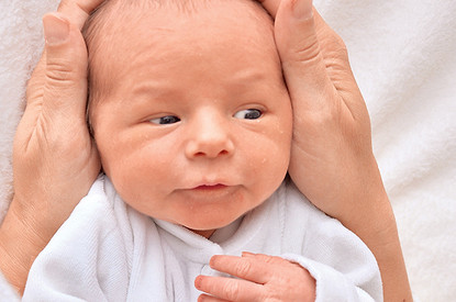 Роднички у новорожденных: размеры, симптомы рахита