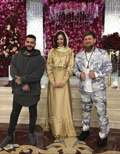 Бузова, Хилькевич, Тимати и другие посетили показ дочери Кадырова