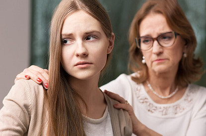 Мама любит мою сестру, а меня ненавидит