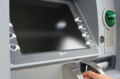 Самые частые проблемы с банкоматами: что делать