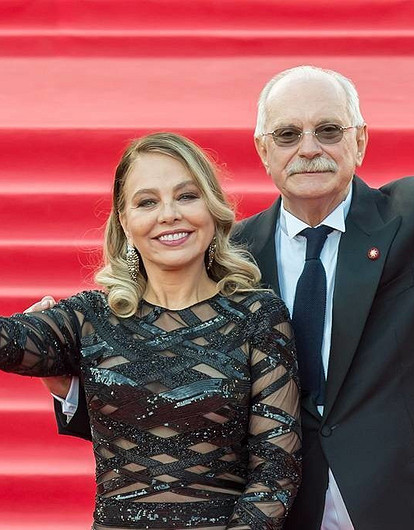 Открытие ММКФ-2017: самые яркие наряды звезд