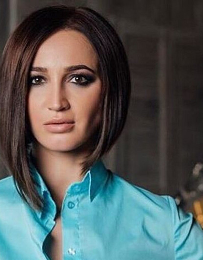 Ольга Бузова разочаровала поклонников пением вживую (видео)