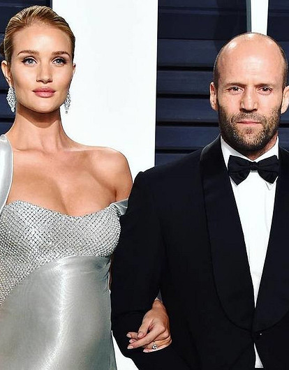 Жена Джейсона Стейтема показала фото новорожденного сына