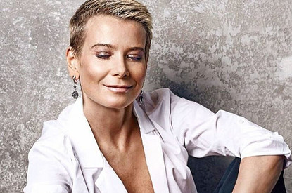 Юлия Высоцкая сделала смелую стрижку «под мальчика»