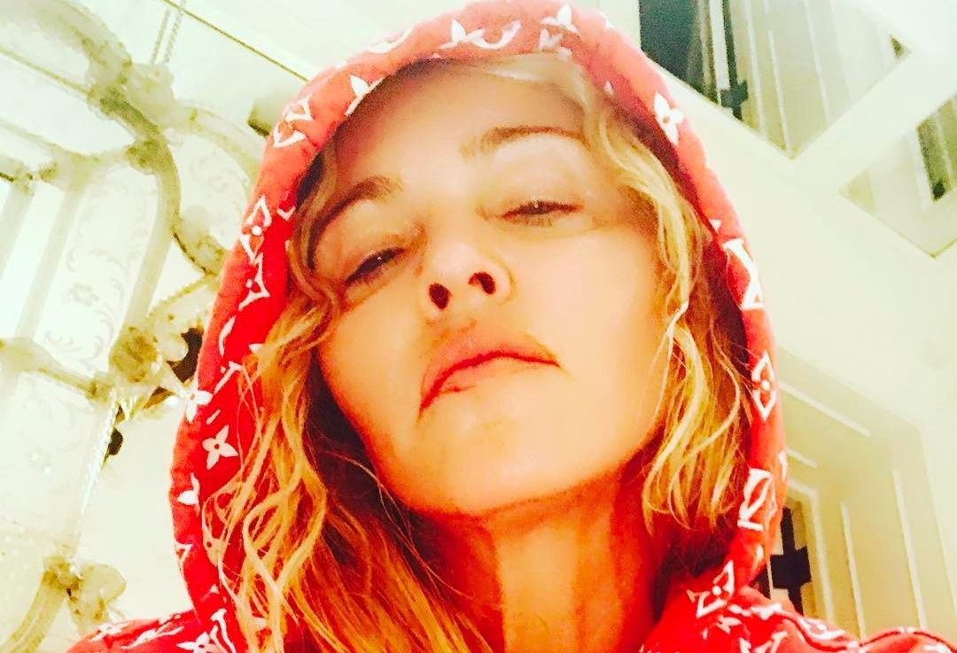 Мадонна огорчила фанатов снимком без макияжа