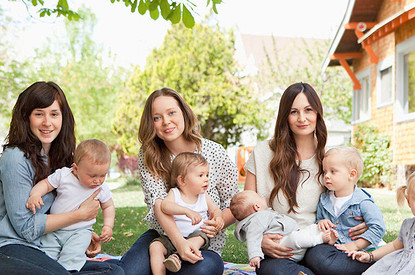 Молодая мать и «день сурка»: как выжить без помощников