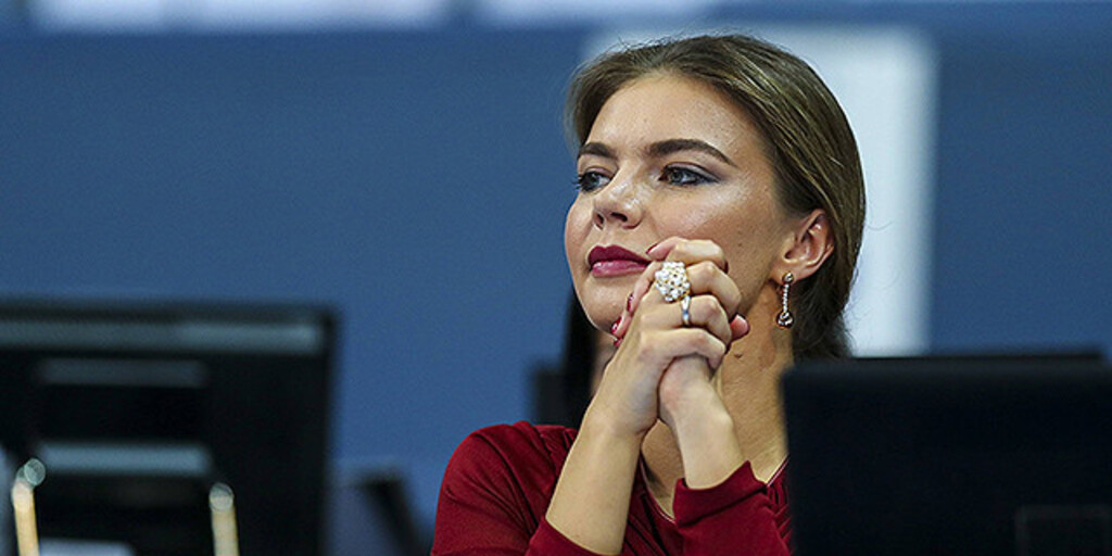 Алина Кабаева впервые появилась на публике после долгого перерыва
