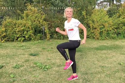 Полина Гагарина показала упражнения, которые помогли ей похудеть после родов