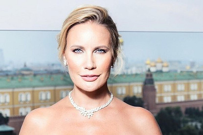 Елена Летучая показала идеальную фигуру в бикини