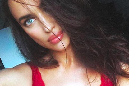 Ирина Шейк смутила поклонников фотографией без макияжа