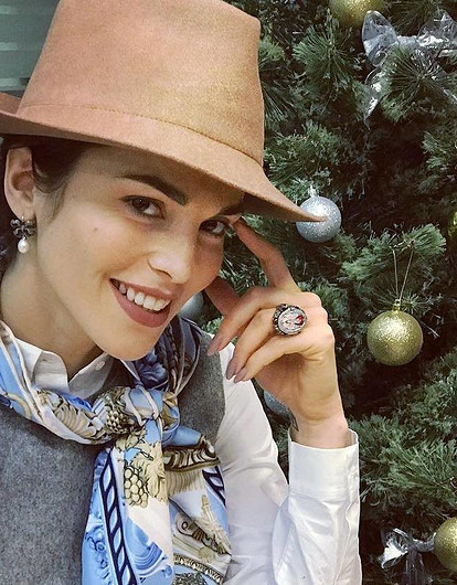 Сати Казанова показала редкое фото с мамой