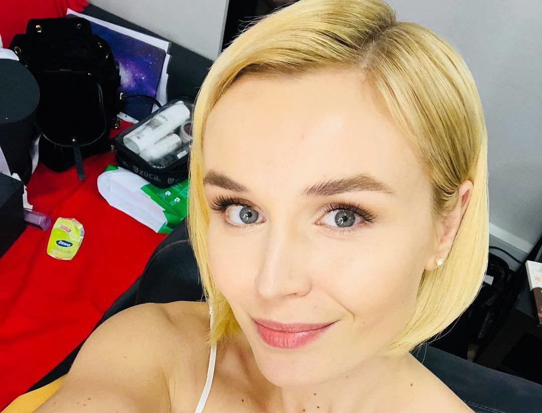 2019 год - Полина Гагарина впервые показала маленькую дочь 2019 год