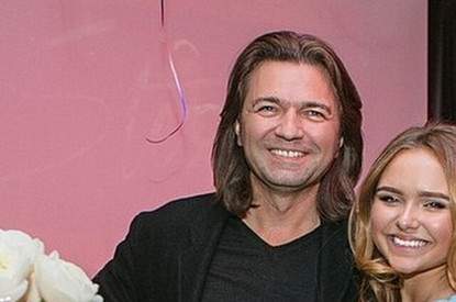 Жена Дмитрия Маликова впервые показала новорожденного сына