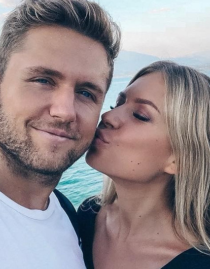 Нашел замену Рите Дакоте: Влад Соколовский съехался с моделью и фитнес-инструктором