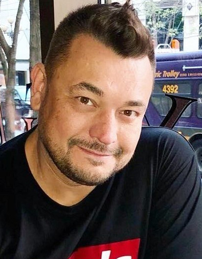 Такую вы точно не ели: Сергей Жуков поделился рецептом идеальной шарлотки, которую обожают дети