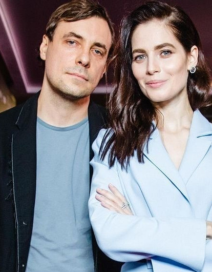 «Одна растит сына»: дедушка Юлии Снигирь подтвердил, что она разошлась с Евгением Цыгановым