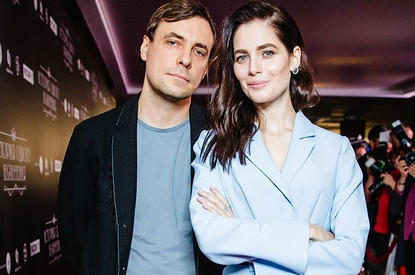 «Одна растит сына»: дедушка Юлии Снигирь подтвердил, что она разошлась с Евгением Цыгановым