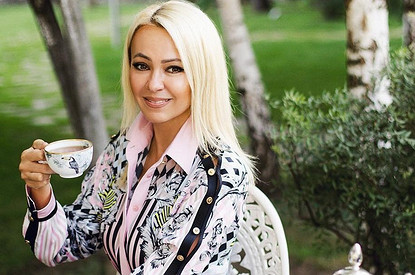 «На гречке и капустке»: Яна Рудковская насмешила поклонников скудным завтраком