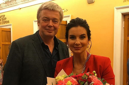 31 год вместе: Екатерина Стриженова опубликовала очень нежное фото с мужем в их годовщину свадьбы