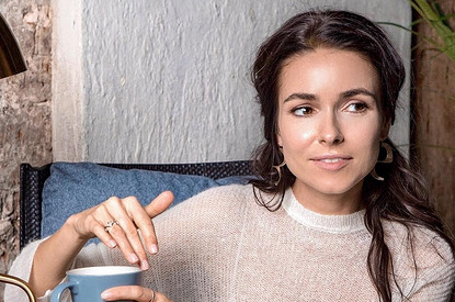 «Полнолунный скорпиончик»: Ирена Понарошку впервые показала фото с новорожденным ребенком