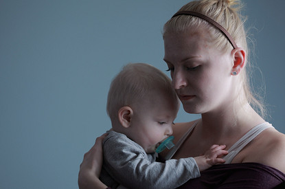 Как распознать послеродовую депрессию и излечиться?