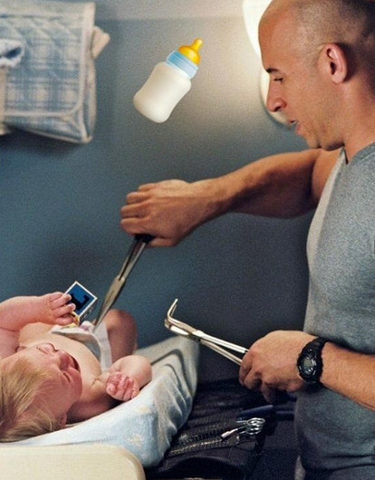 «Мальчикам нельзя, да и ножки колесом будут»: 5 «мамских» мифов о подгузниках