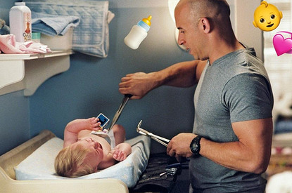 «Мальчикам нельзя, да и ножки колесом будут»: 5 «мамских» мифов о подгузниках