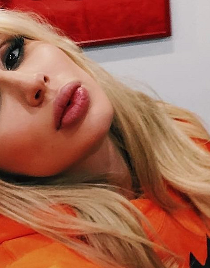 Вот и рассекретили! Светлану Лободу из больницы забрал солист Rammstein Тилль Линдеманн