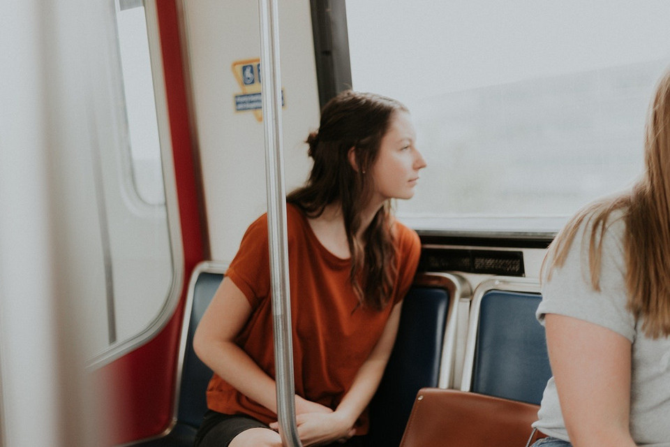 7 советов от экспертов, как познакомиться с мужчиной в общественном транспорте