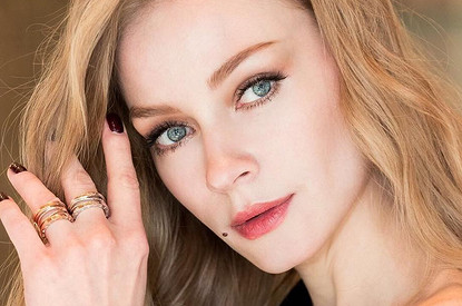 «Породу не скроешь даже в простецкой одежде!»: домашнее фото Светланы Ходченковой произвело фурор в сети