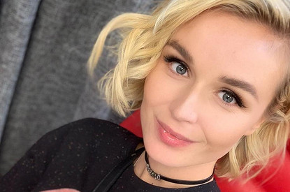 «Мия такая большая уже!»: Полина Гагарина опубликовала редкое фото дочери