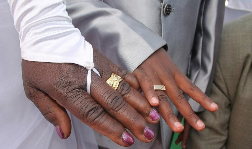 9-летний мальчик женился на 62-летней женщине и объяснил свой выбор