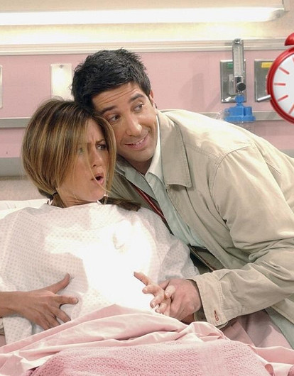 В 16:00 рождаются миротворцы и добряки. Как время рождения влияет на судьбу ребенка?