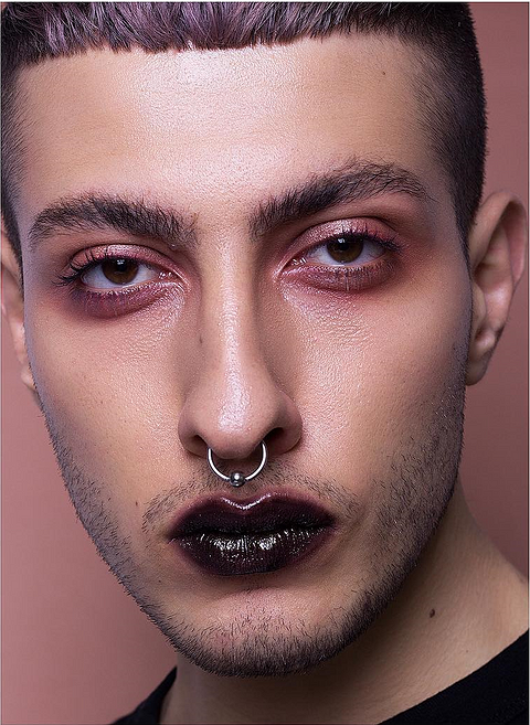 Геворг Петросян — креативный визажист, трендсеттер, полуфиналист шоу Мейкаперы. Его идеи регулярно становятся долговременными трендами Instagram, и даже зарубежные makeup-artists не стесн...