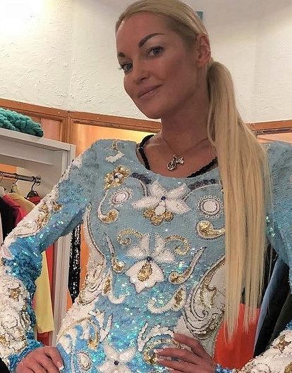 Анастасия Волочкова мудро ответила на нападки зоозащитников, которые обвинили ее в грубом обращении с собакой