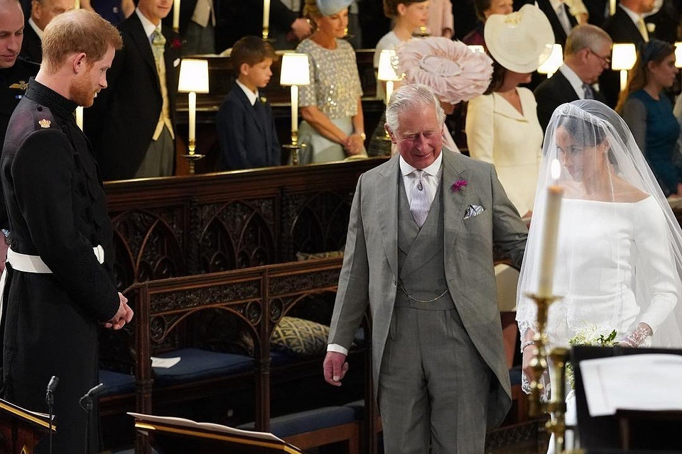 Портные принца Чарльза объяснили, зачем он 30 лет хранит кусочки ткани от костюмов